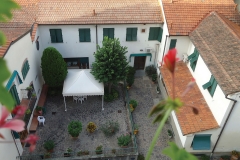 Il cortile interno visto dall'alto